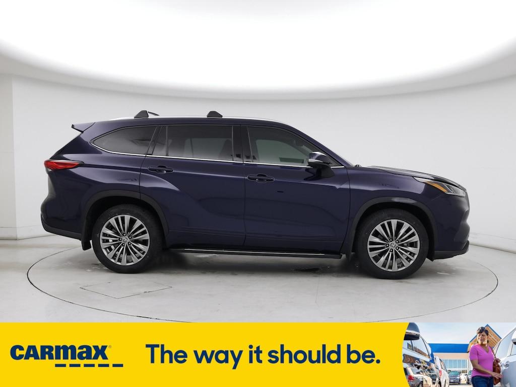 used 2021 Toyota Highlander car, priced at $42,998
