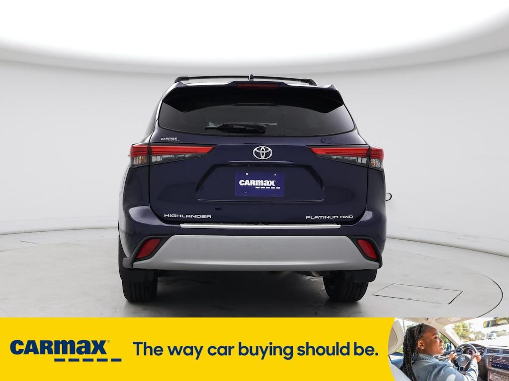 used 2021 Toyota Highlander car, priced at $42,998