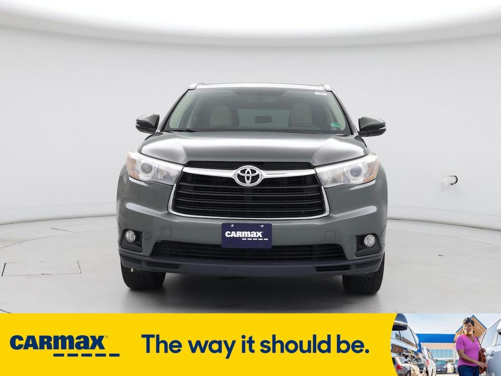 used 2016 Toyota Highlander car, priced at $21,998