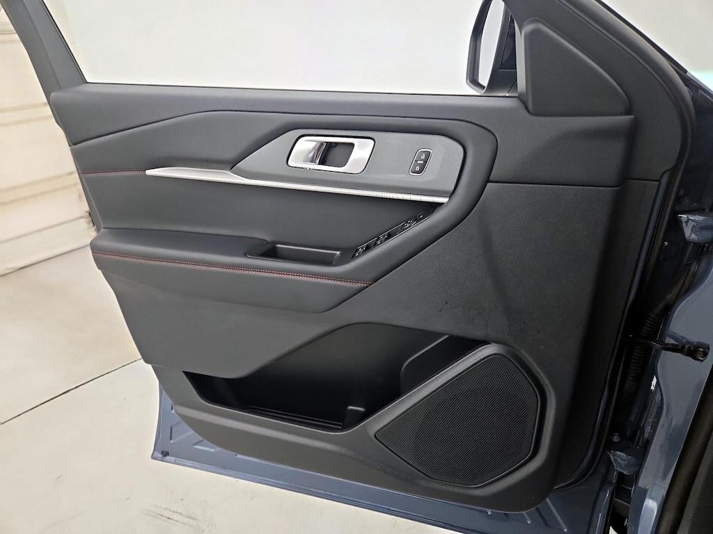 used 2025 Ford Explorer car, priced at $42,998