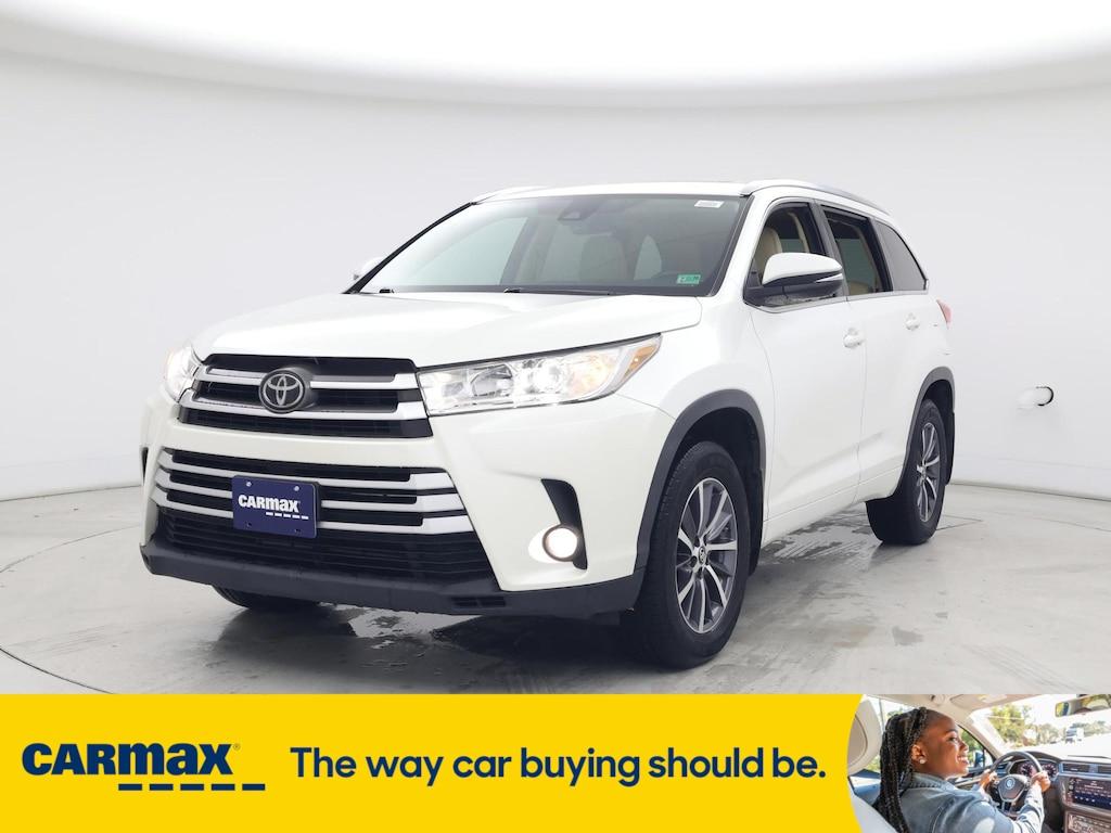 used 2017 Toyota Highlander car, priced at $27,998