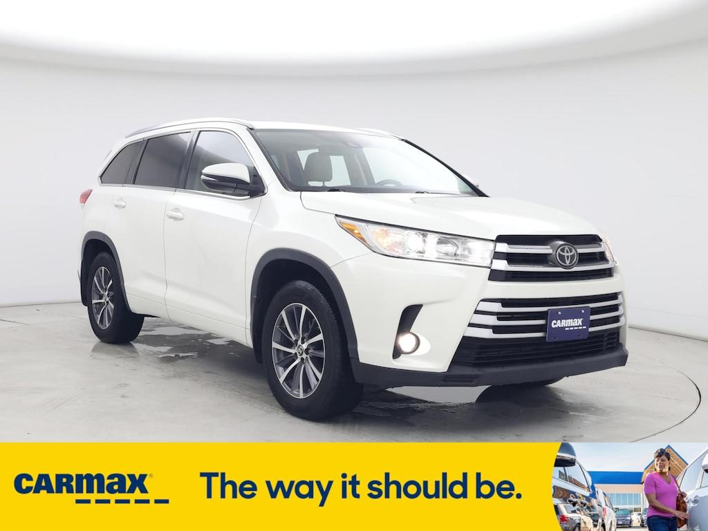 used 2017 Toyota Highlander car, priced at $27,998