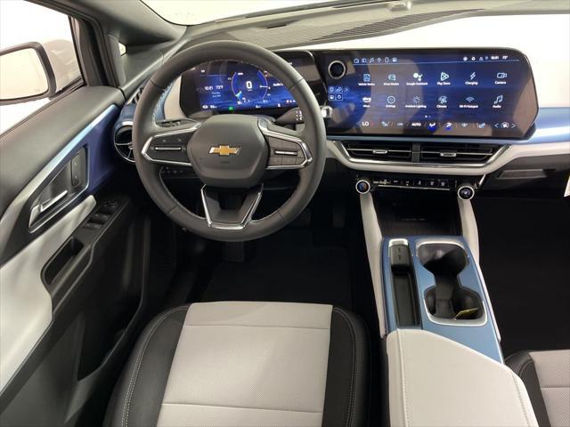 new 2025 Chevrolet Equinox EV car, priced at $43,590
