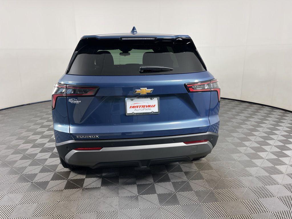 new 2026 Chevrolet Equinox car, priced at $29,995
