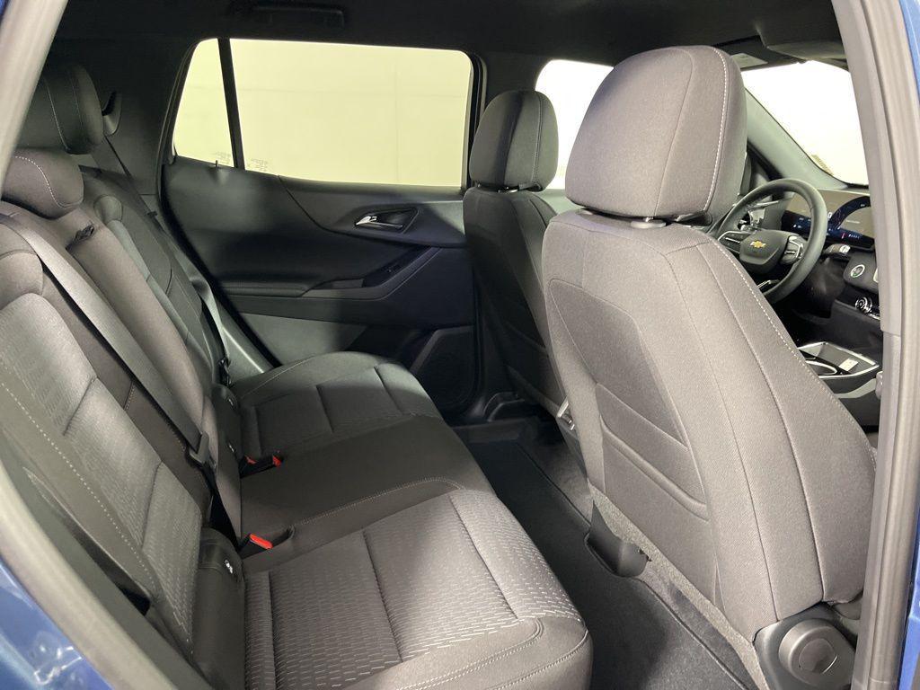 new 2026 Chevrolet Equinox car, priced at $29,995