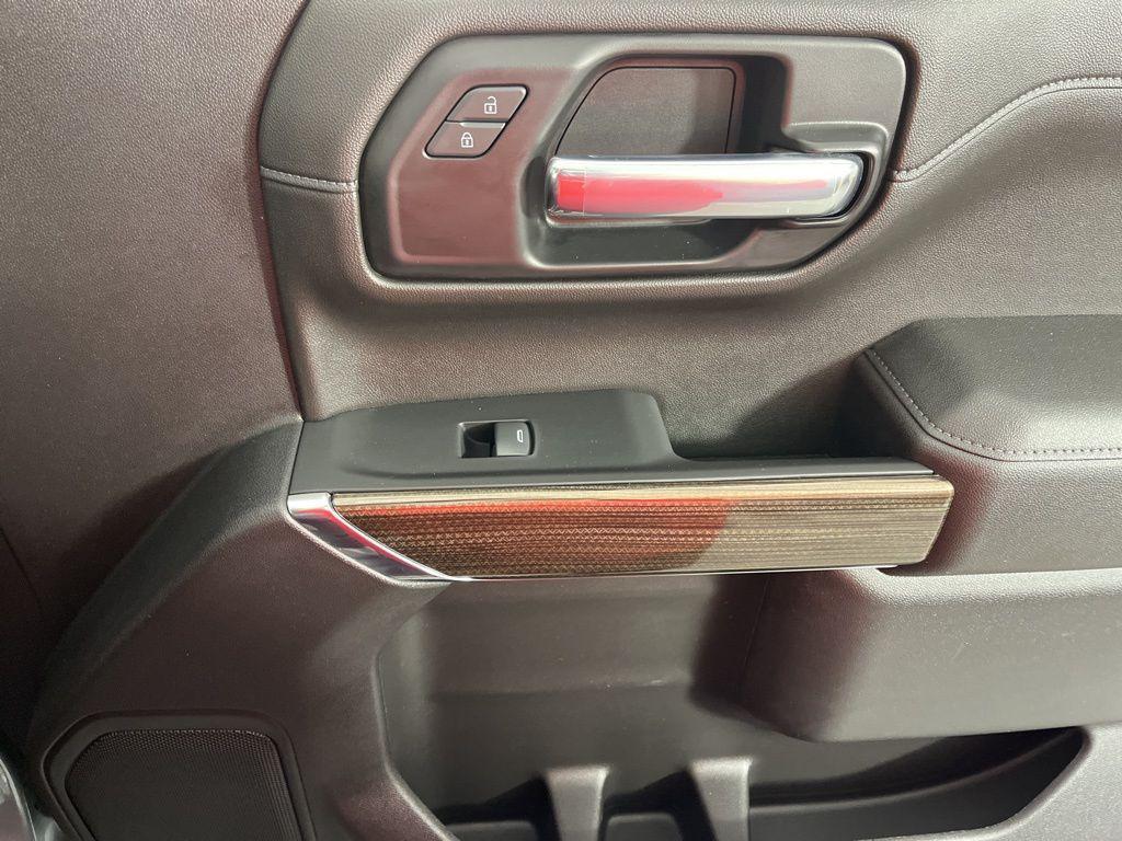 used 2022 Chevrolet Silverado 1500 car, priced at $33,385