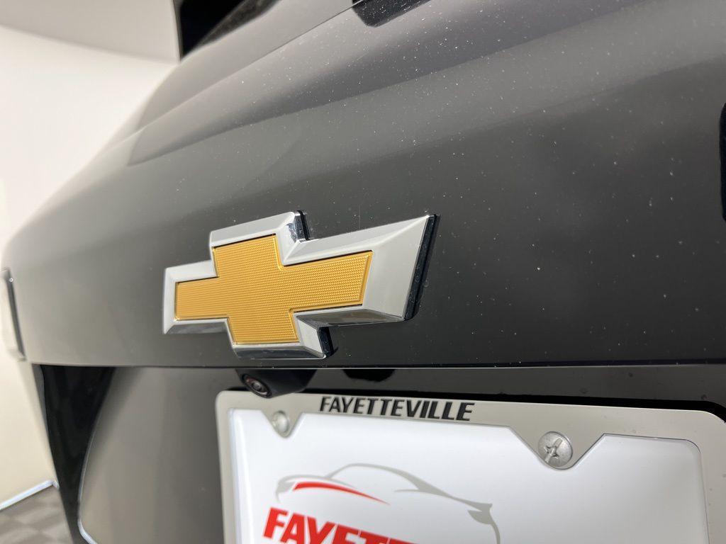 new 2026 Chevrolet Equinox car, priced at $33,765