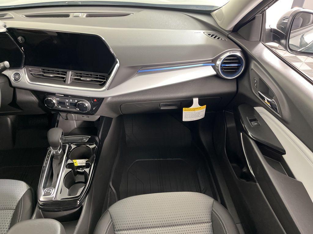 new 2025 Chevrolet Trax car, priced at $25,750