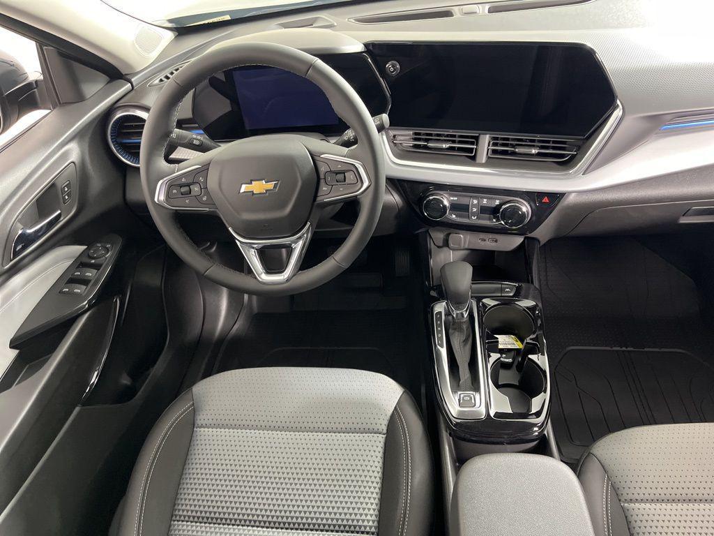new 2025 Chevrolet Trax car, priced at $25,750
