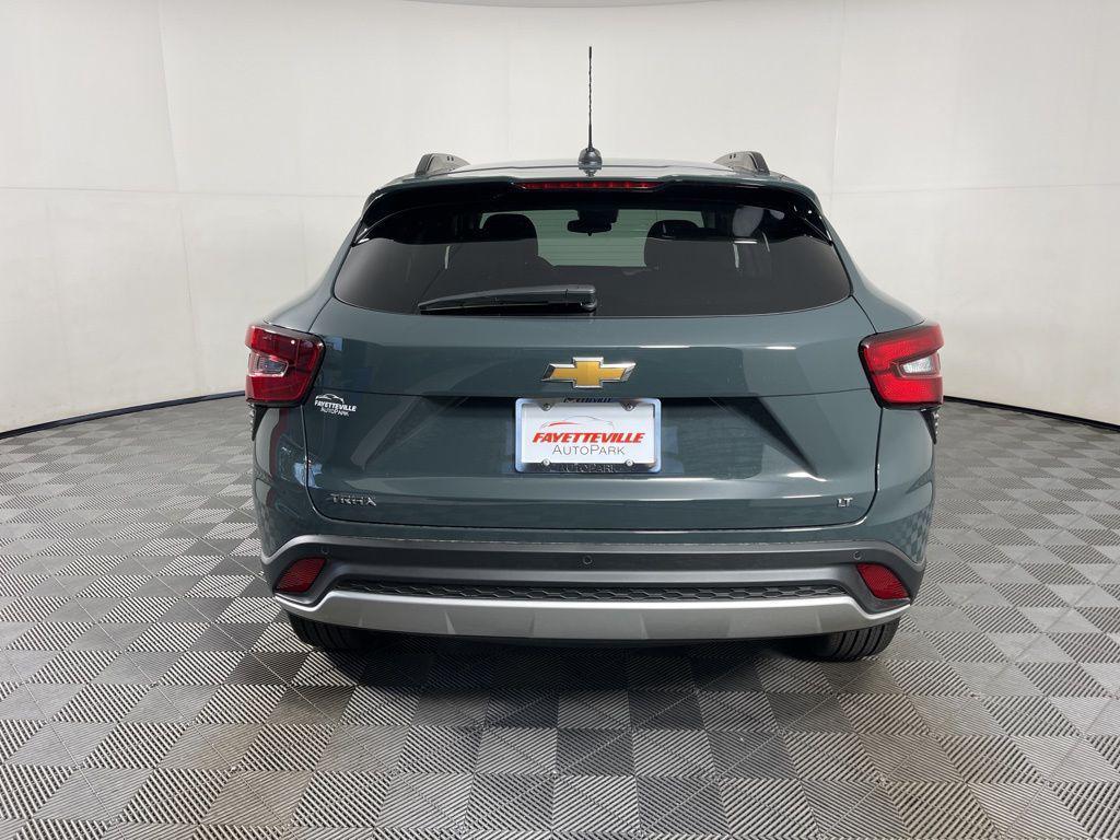 new 2025 Chevrolet Trax car, priced at $25,750