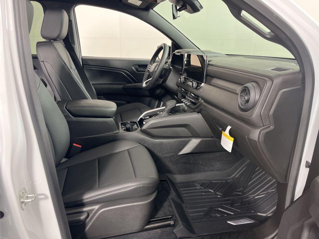 new 2026 Chevrolet Colorado car, priced at $45,660