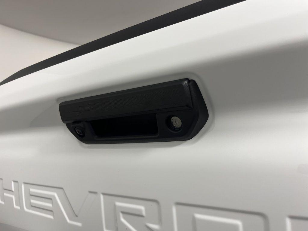 new 2026 Chevrolet Colorado car, priced at $45,660