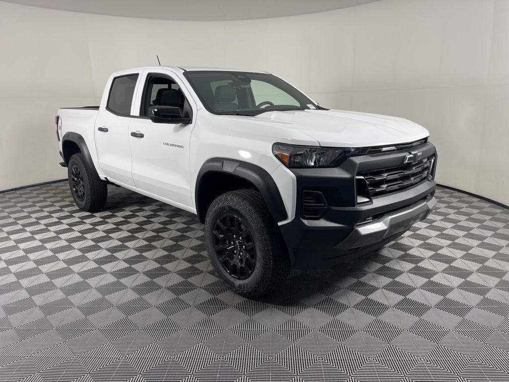 new 2026 Chevrolet Colorado car, priced at $45,660