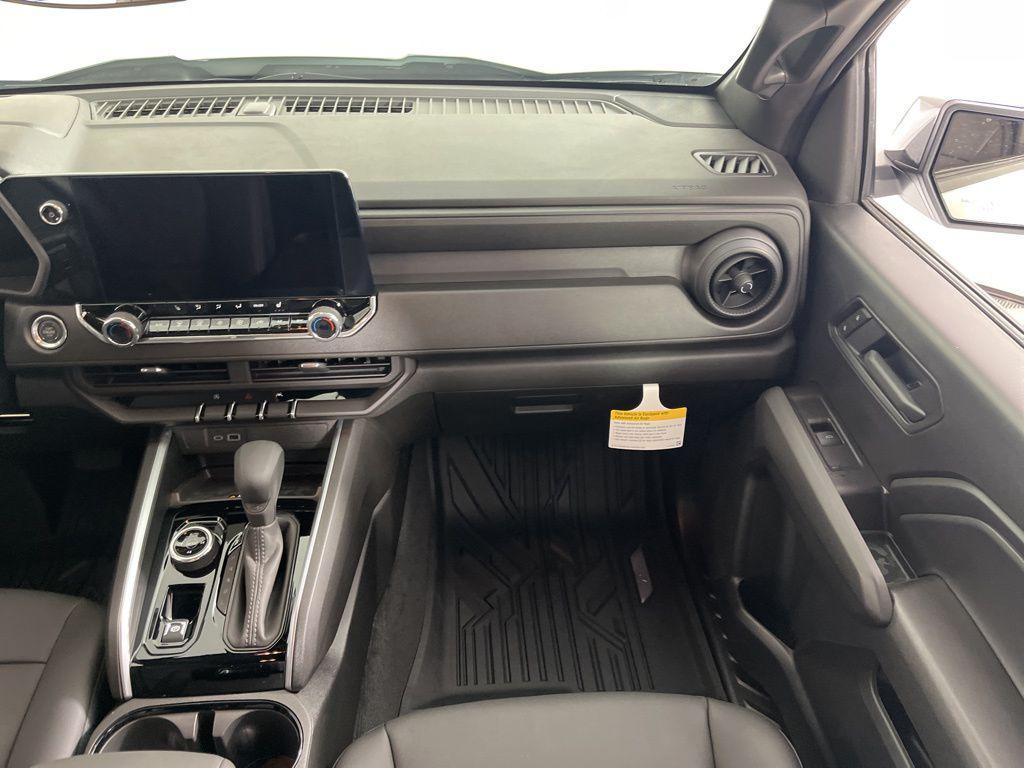 new 2026 Chevrolet Colorado car, priced at $45,660