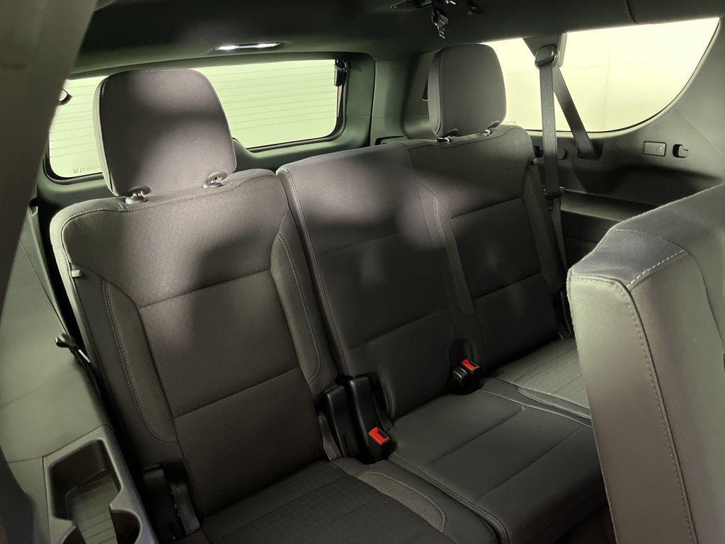 new 2025 Chevrolet Suburban car, priced at $69,380