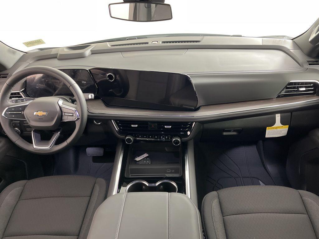 new 2025 Chevrolet Suburban car, priced at $69,380