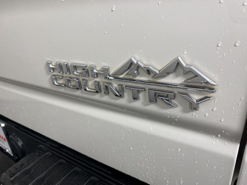 used 2021 Chevrolet Silverado 1500 car, priced at $39,300