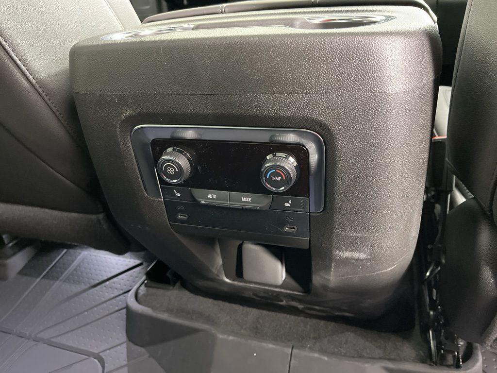 new 2026 Chevrolet Suburban car, priced at $80,720