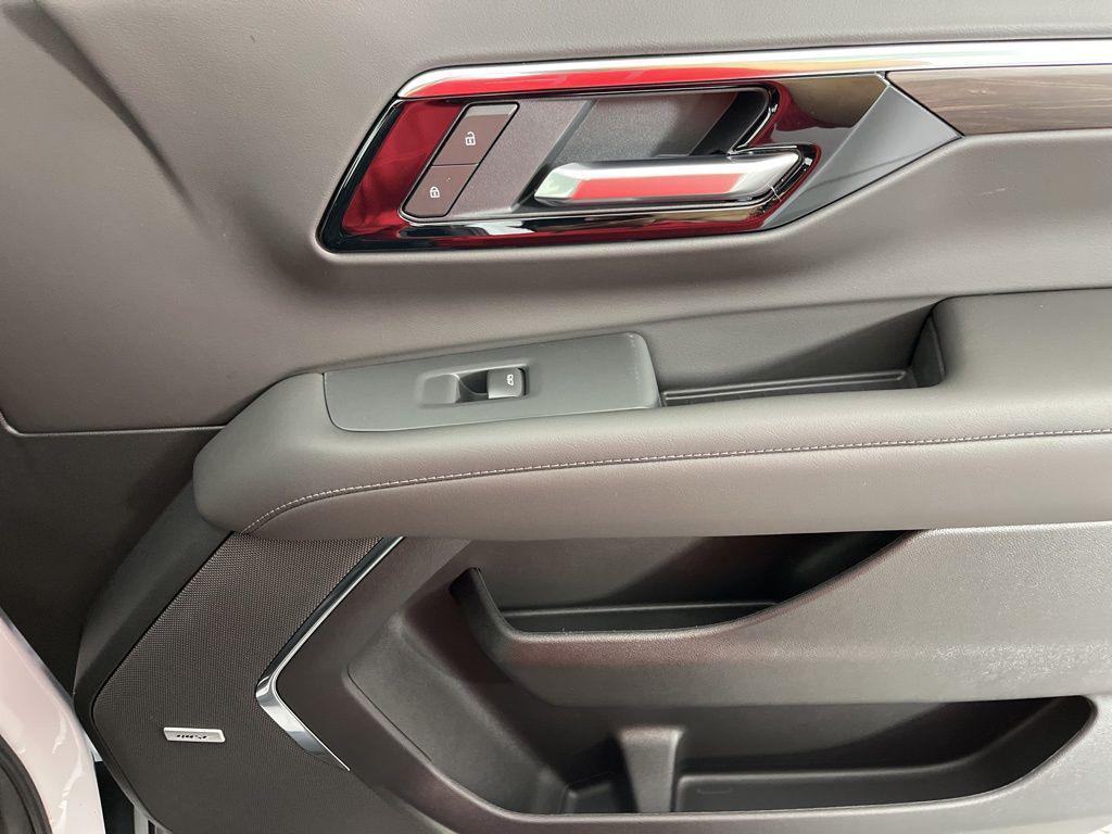 new 2026 Chevrolet Suburban car, priced at $80,720