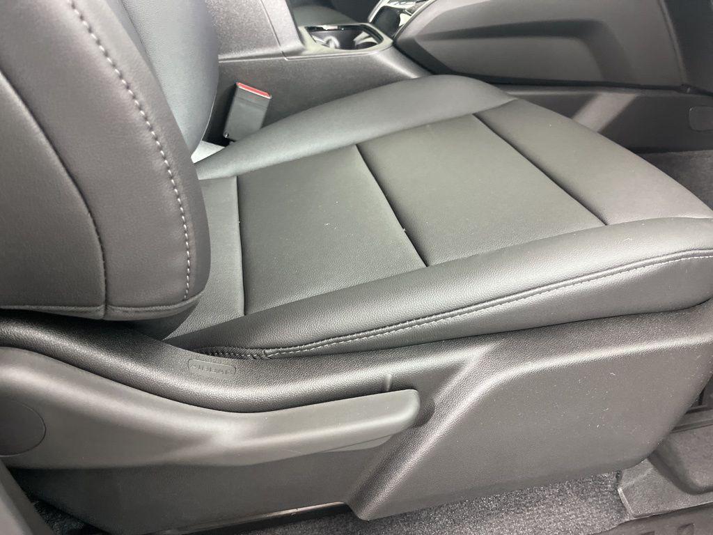 new 2026 Chevrolet Colorado car, priced at $46,800