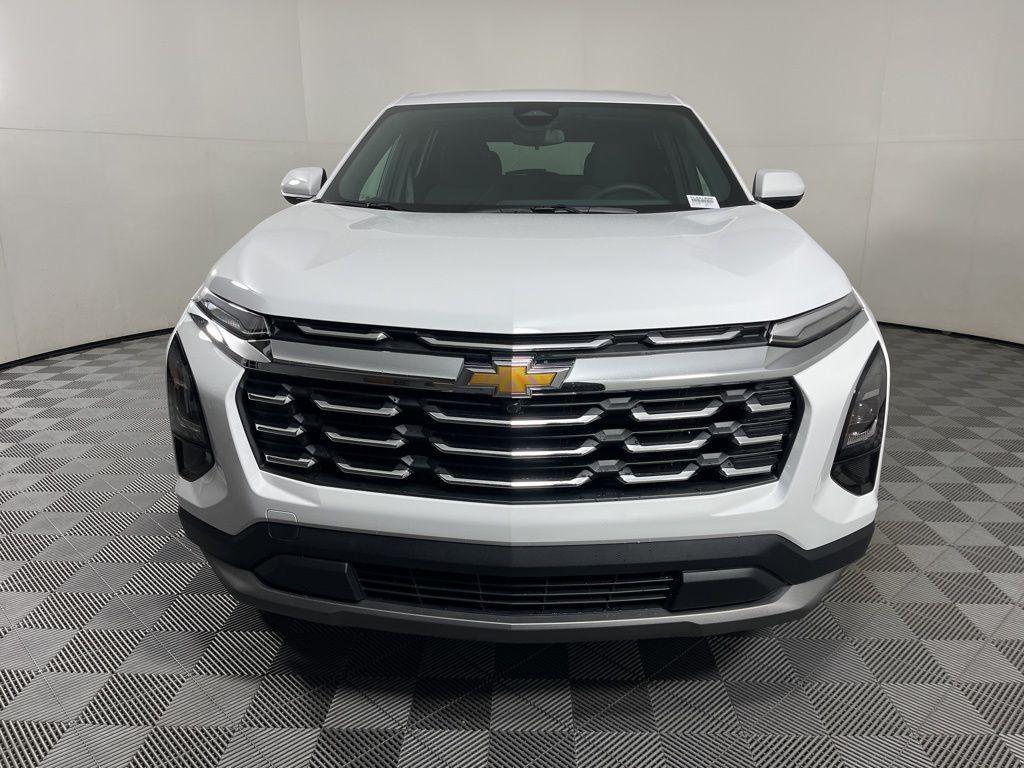 new 2026 Chevrolet Equinox car, priced at $32,820