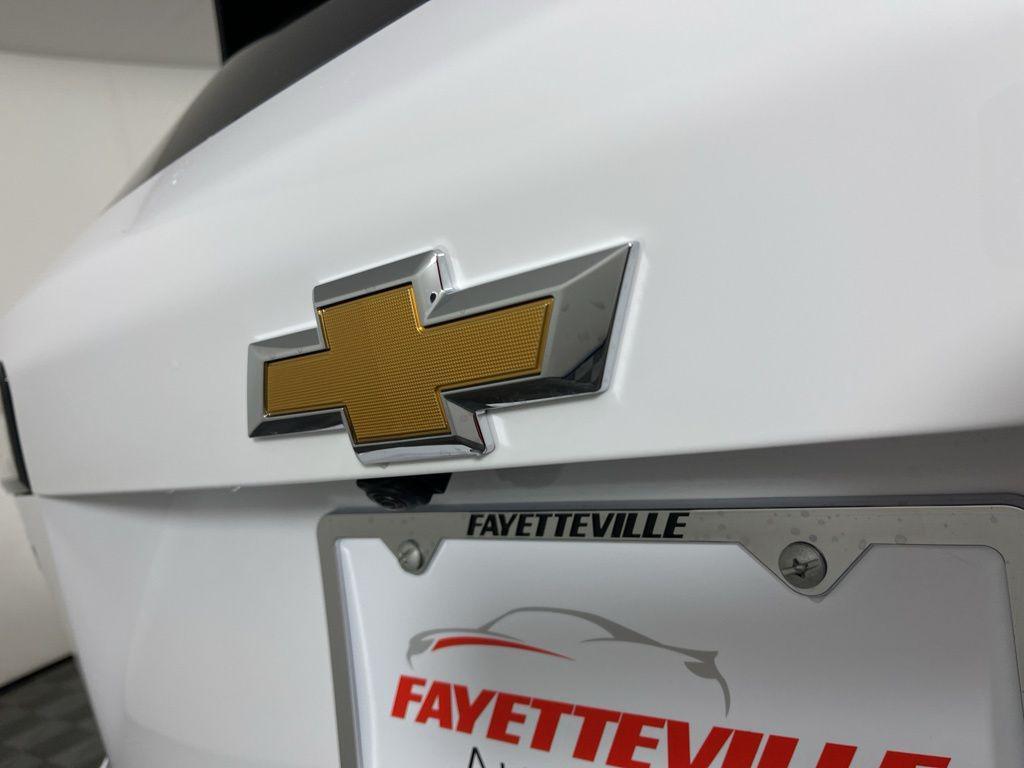 new 2026 Chevrolet Equinox car, priced at $32,820