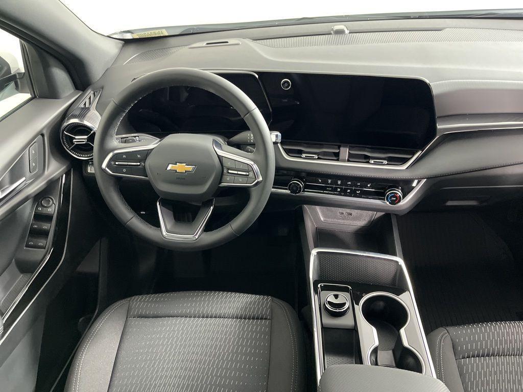 new 2026 Chevrolet Equinox car, priced at $32,820