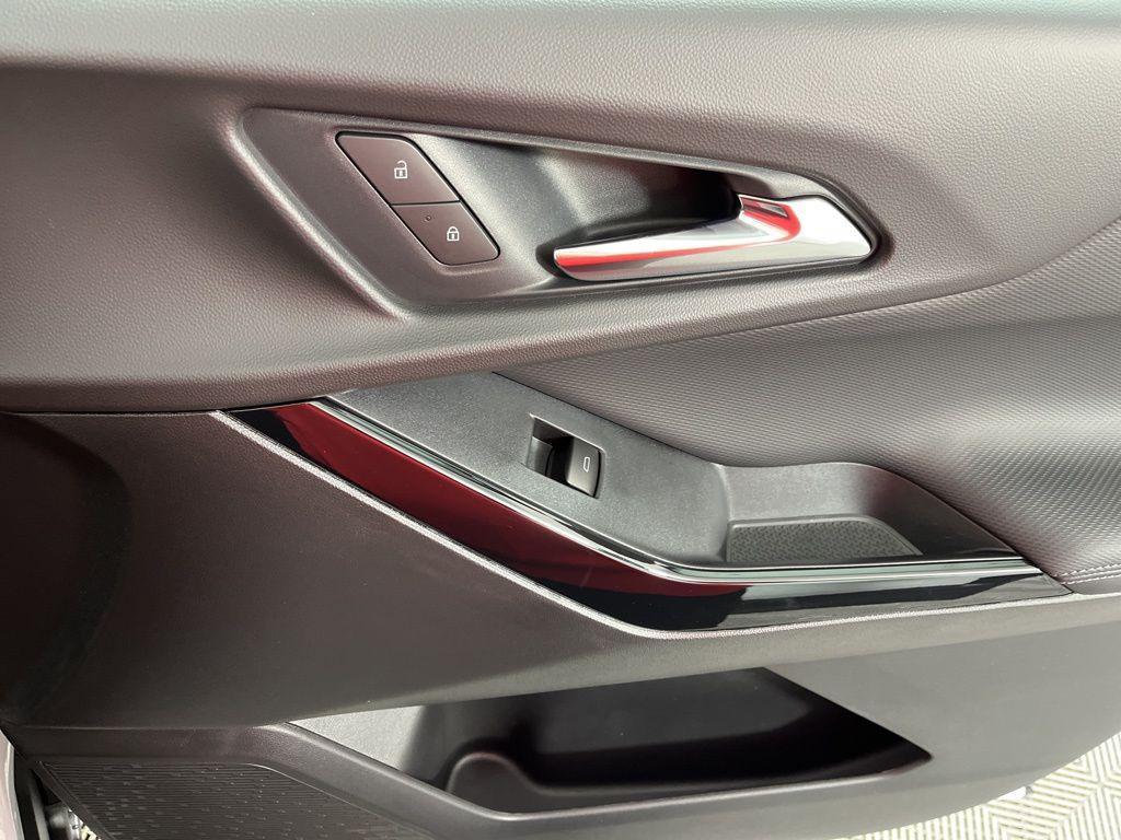 new 2026 Chevrolet Equinox car, priced at $32,820