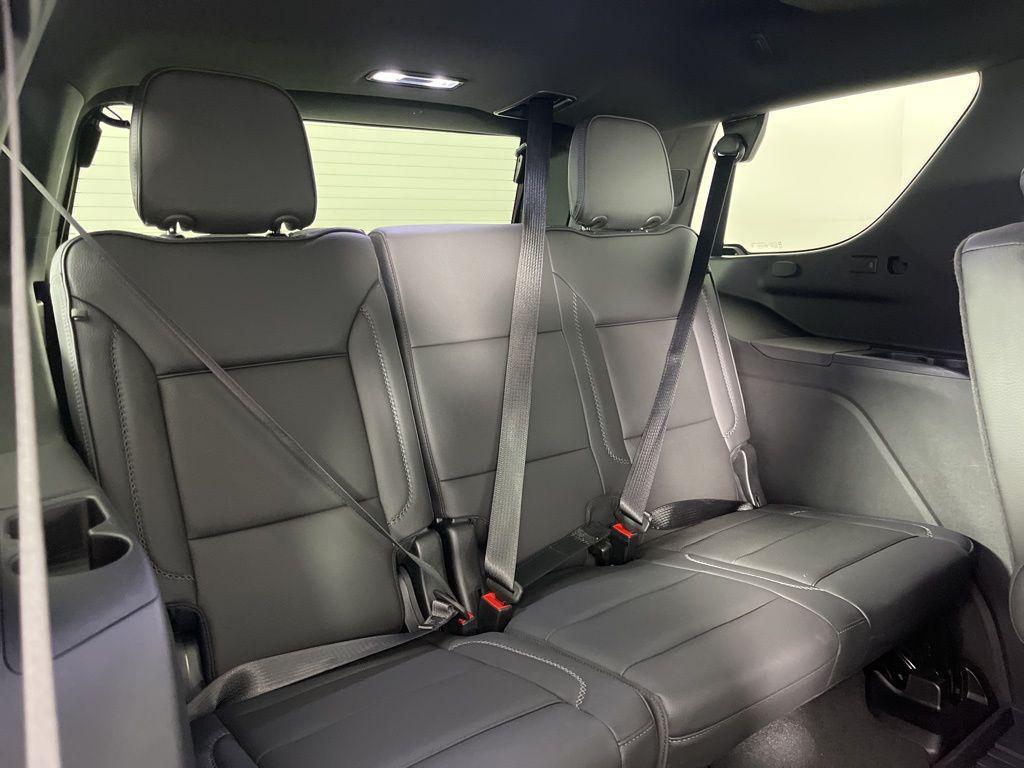 used 2024 GMC Yukon car, priced at $75,685