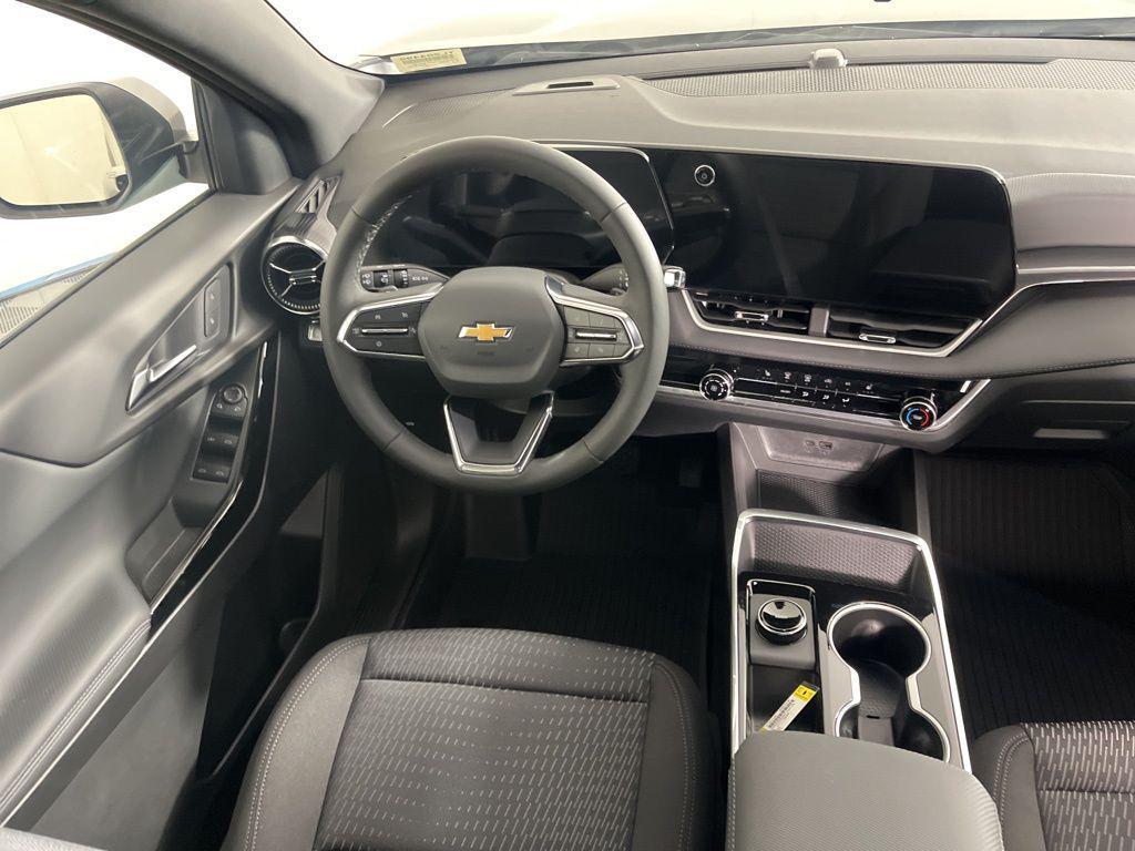 new 2026 Chevrolet Equinox car, priced at $30,320