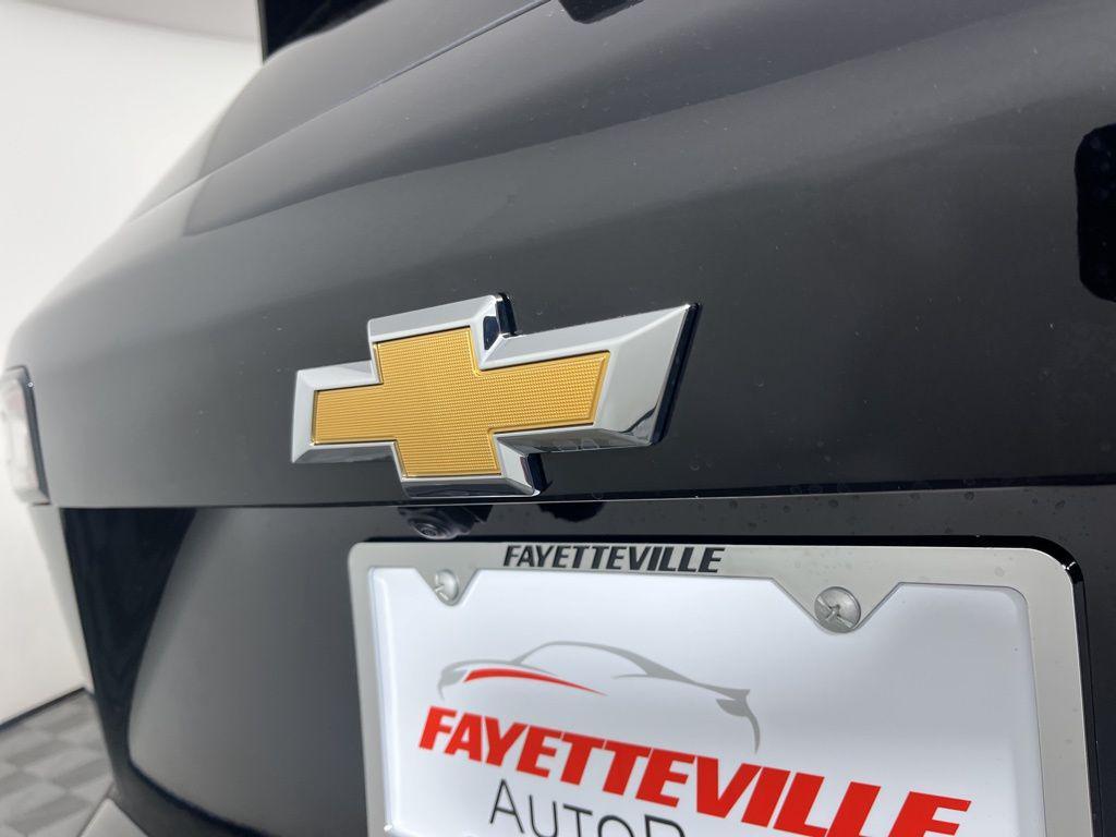 new 2026 Chevrolet Equinox car, priced at $30,320