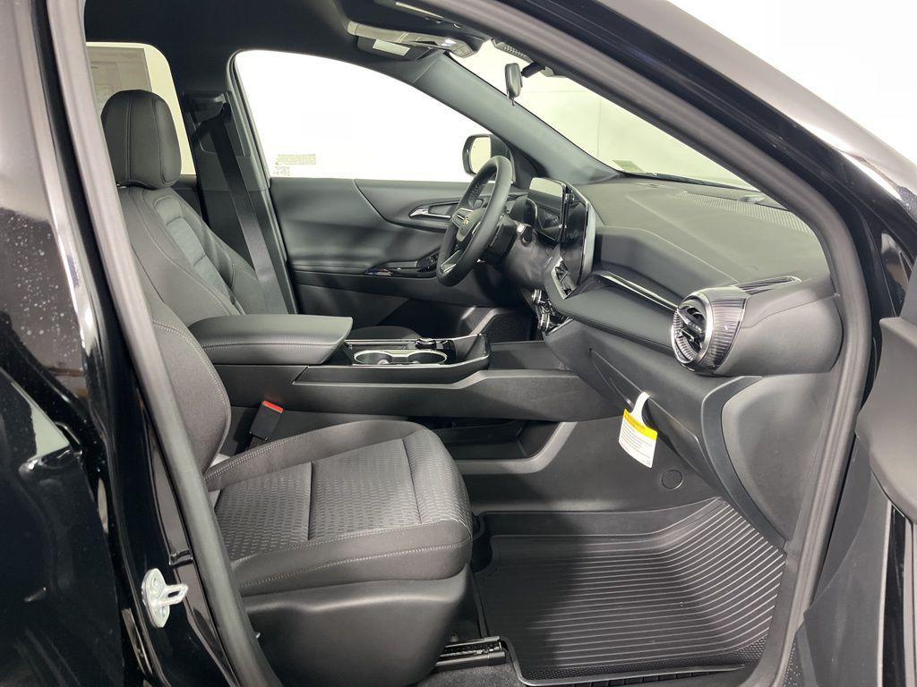 new 2026 Chevrolet Equinox car, priced at $30,320