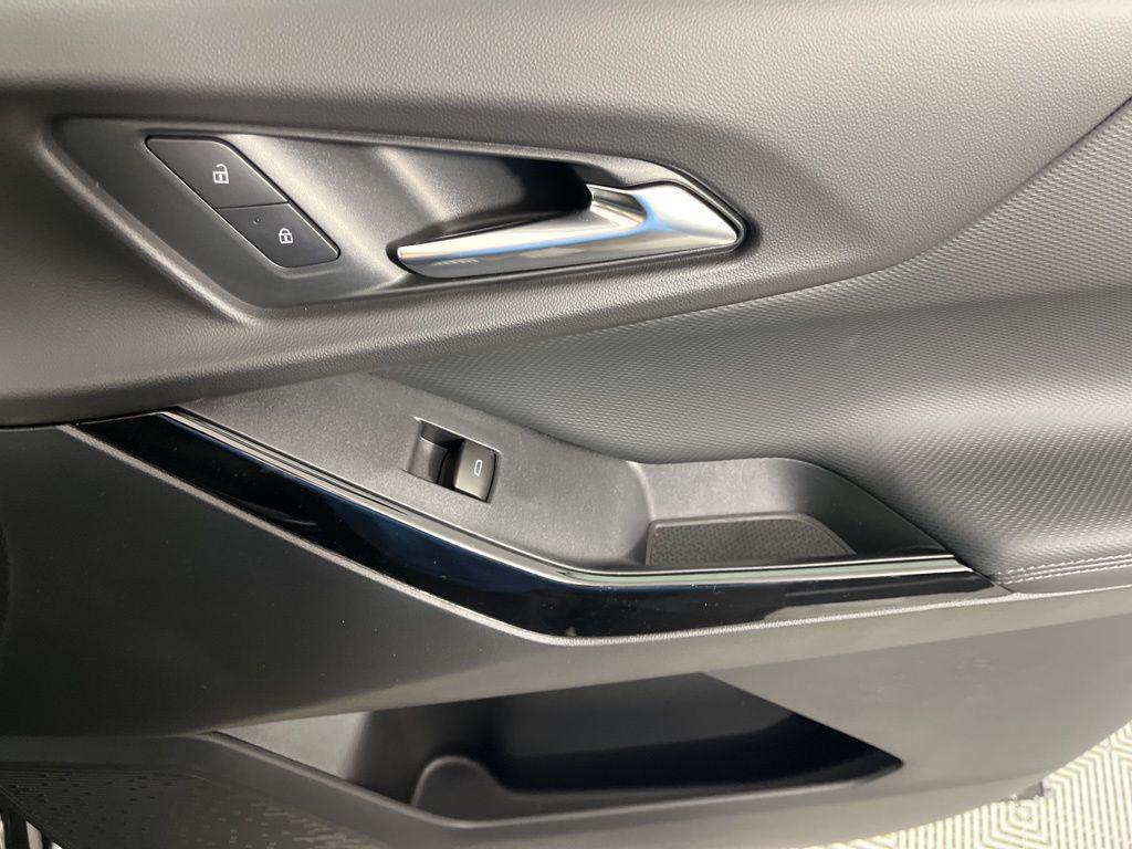 new 2026 Chevrolet Equinox car, priced at $30,320