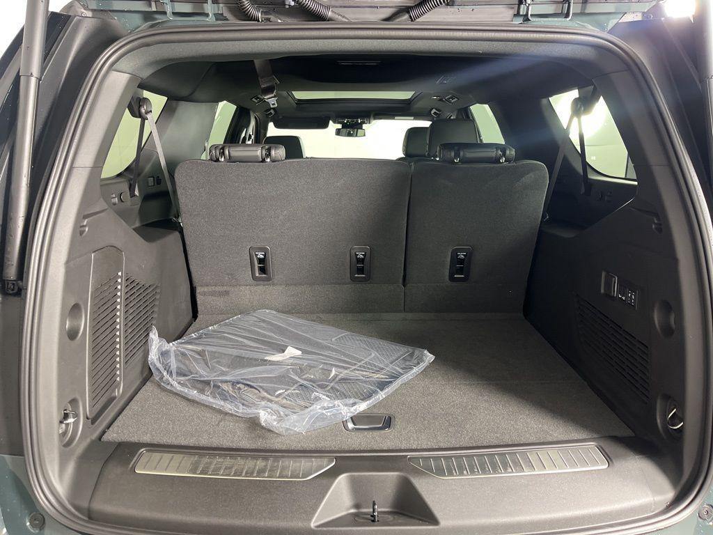 new 2026 Chevrolet Suburban car, priced at $82,045