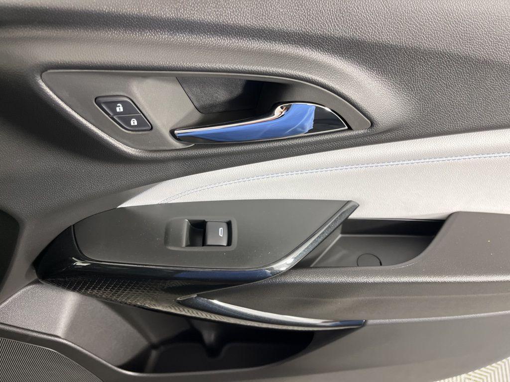 new 2025 Chevrolet Trax car, priced at $25,750