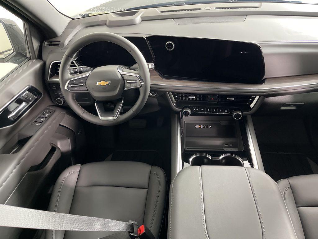 new 2025 Chevrolet Suburban car, priced at $75,275