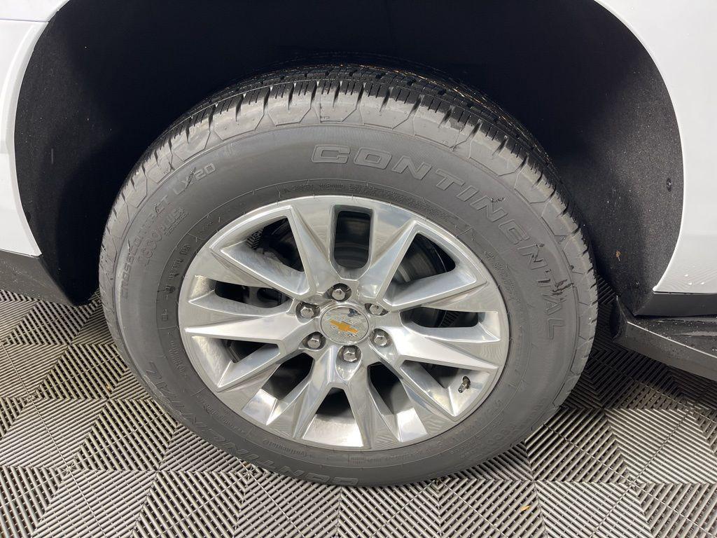 new 2026 Chevrolet Suburban car, priced at $87,575