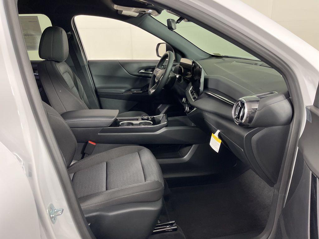 new 2026 Chevrolet Equinox car, priced at $31,705