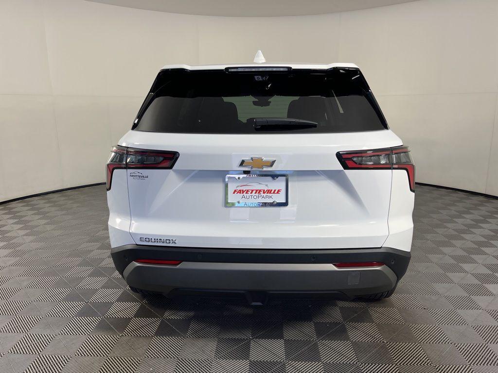 new 2026 Chevrolet Equinox car, priced at $31,705