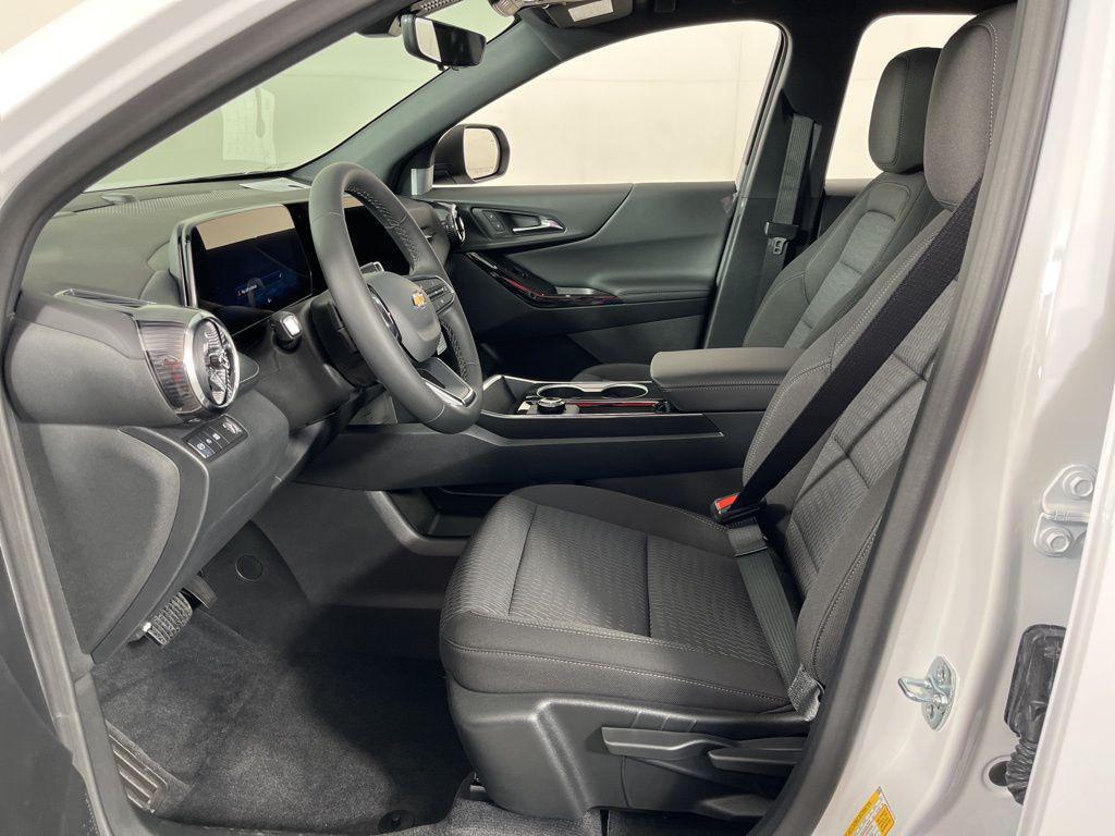 new 2026 Chevrolet Equinox car, priced at $31,705