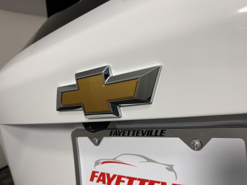 new 2026 Chevrolet Equinox car, priced at $31,705