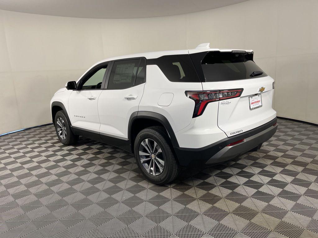 new 2026 Chevrolet Equinox car, priced at $31,705