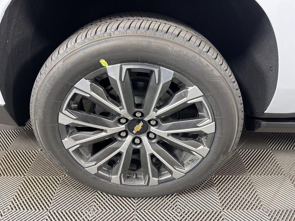 new 2026 Chevrolet Suburban car, priced at $97,775