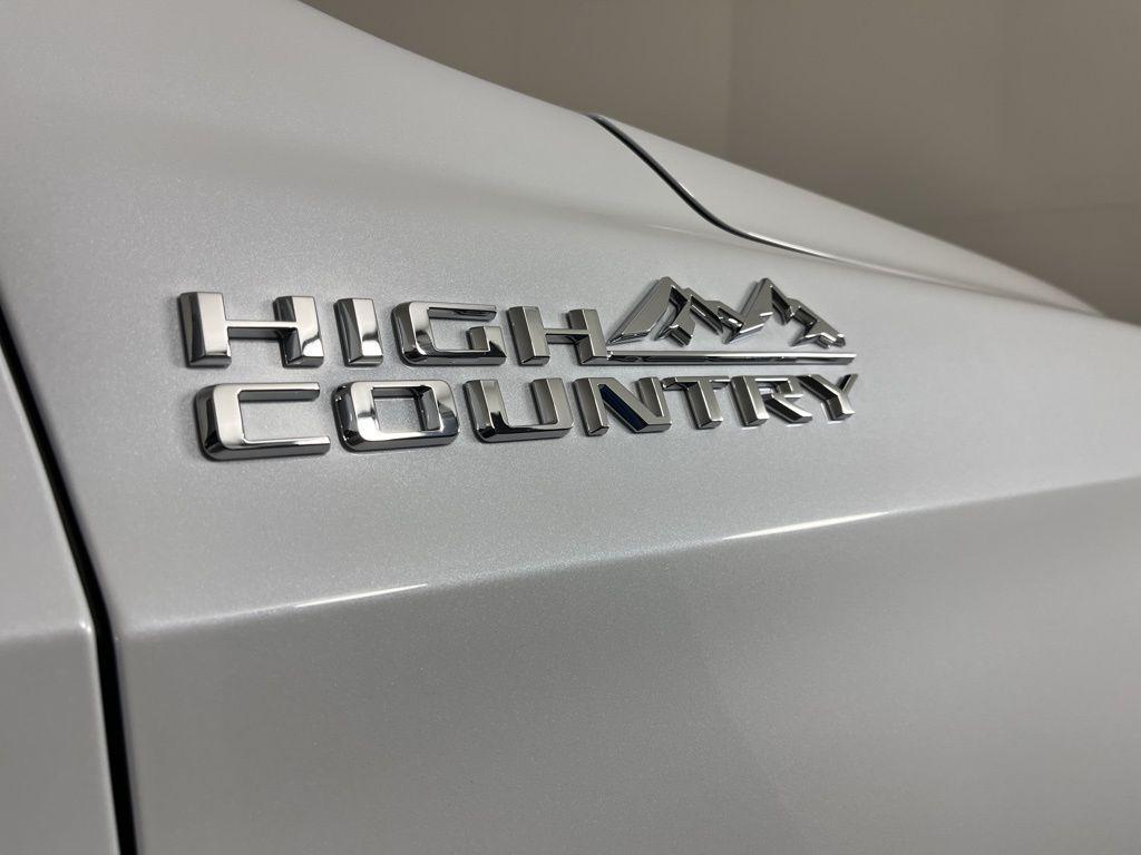 new 2026 Chevrolet Suburban car, priced at $97,775