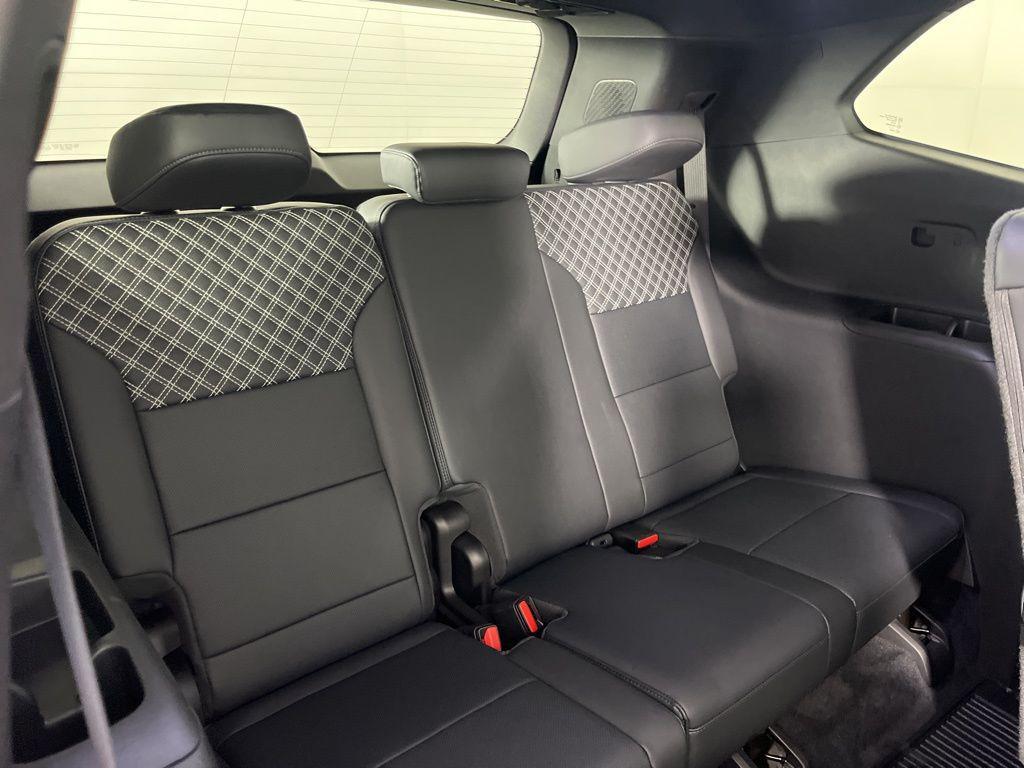 used 2024 GMC Acadia car, priced at $50,930