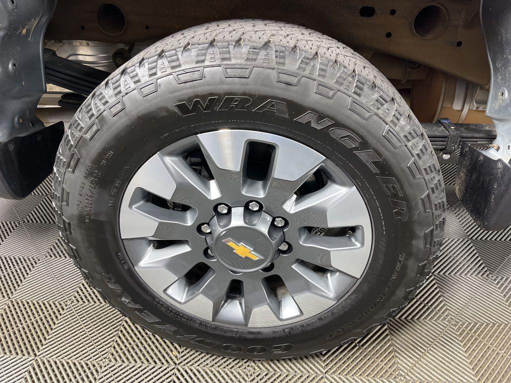 used 2025 Chevrolet Silverado 2500 car, priced at $48,988