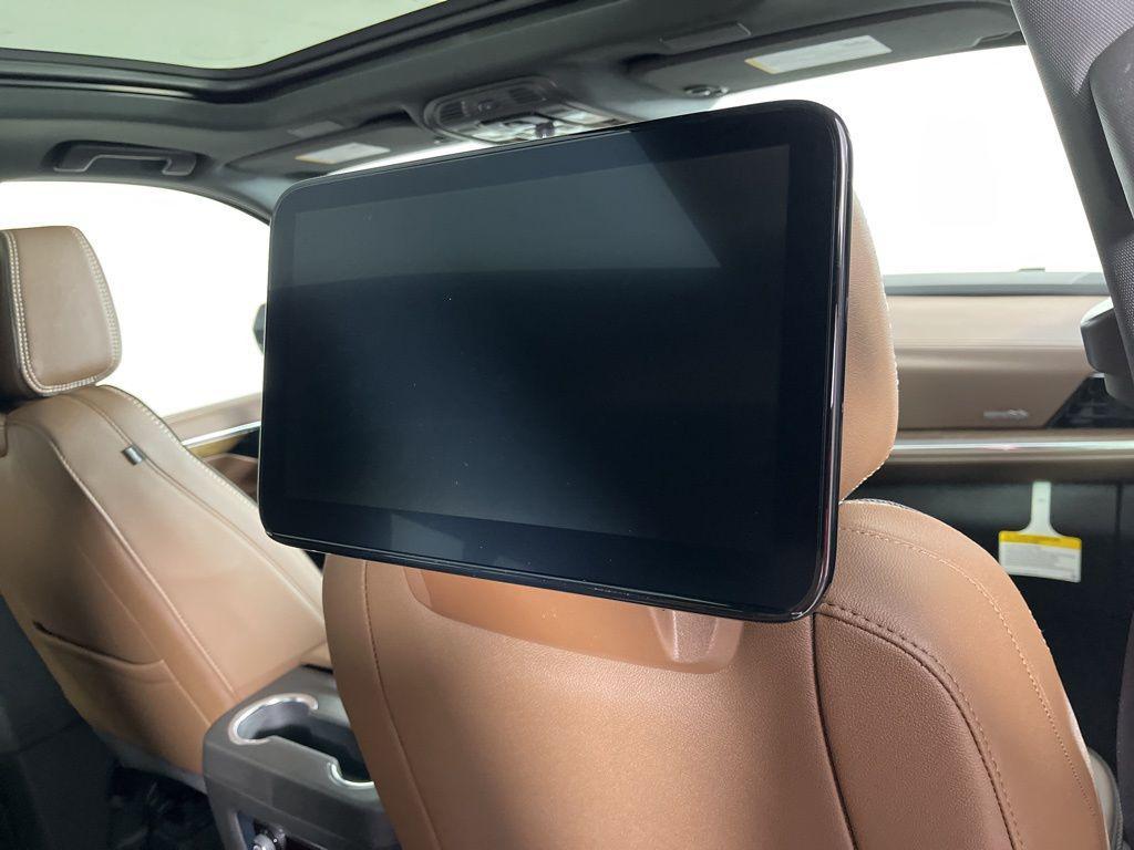 new 2026 Chevrolet Suburban car, priced at $99,670