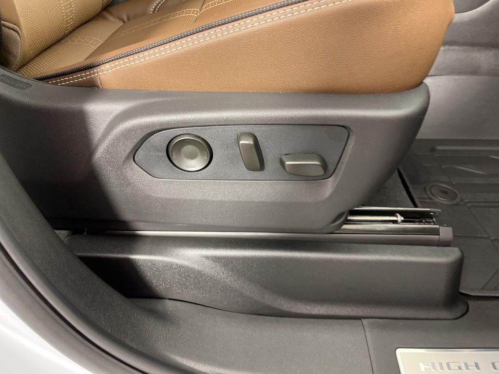 new 2026 Chevrolet Suburban car, priced at $99,670