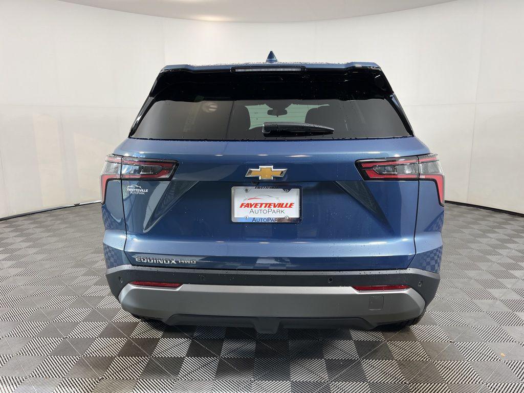 new 2026 Chevrolet Equinox car, priced at $32,820