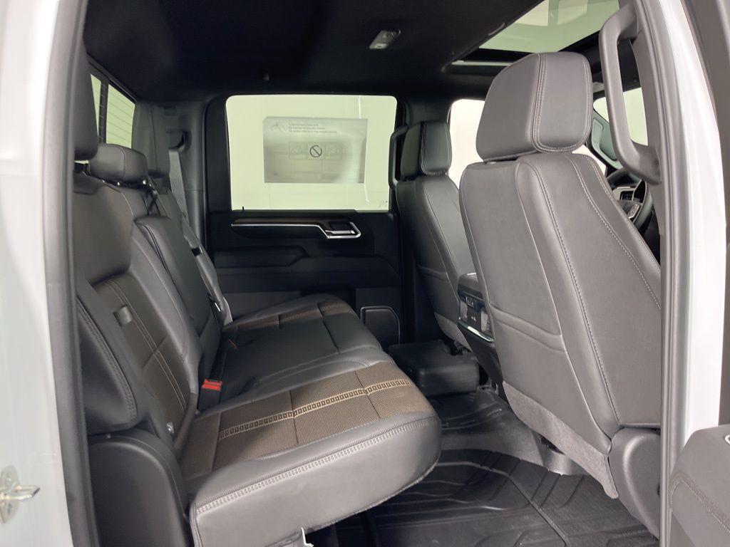 new 2025 Chevrolet Silverado 2500 car, priced at $79,880